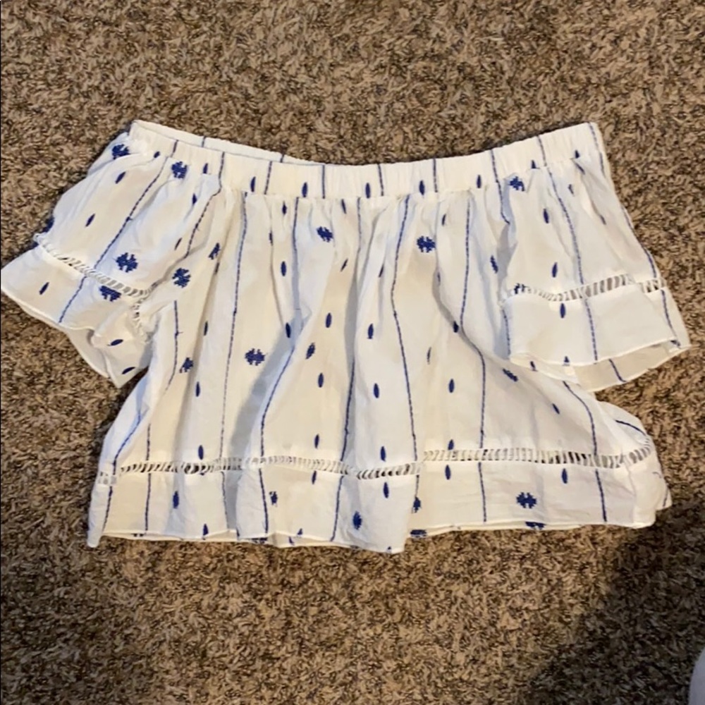 Off-the-shoulder Crop Top
